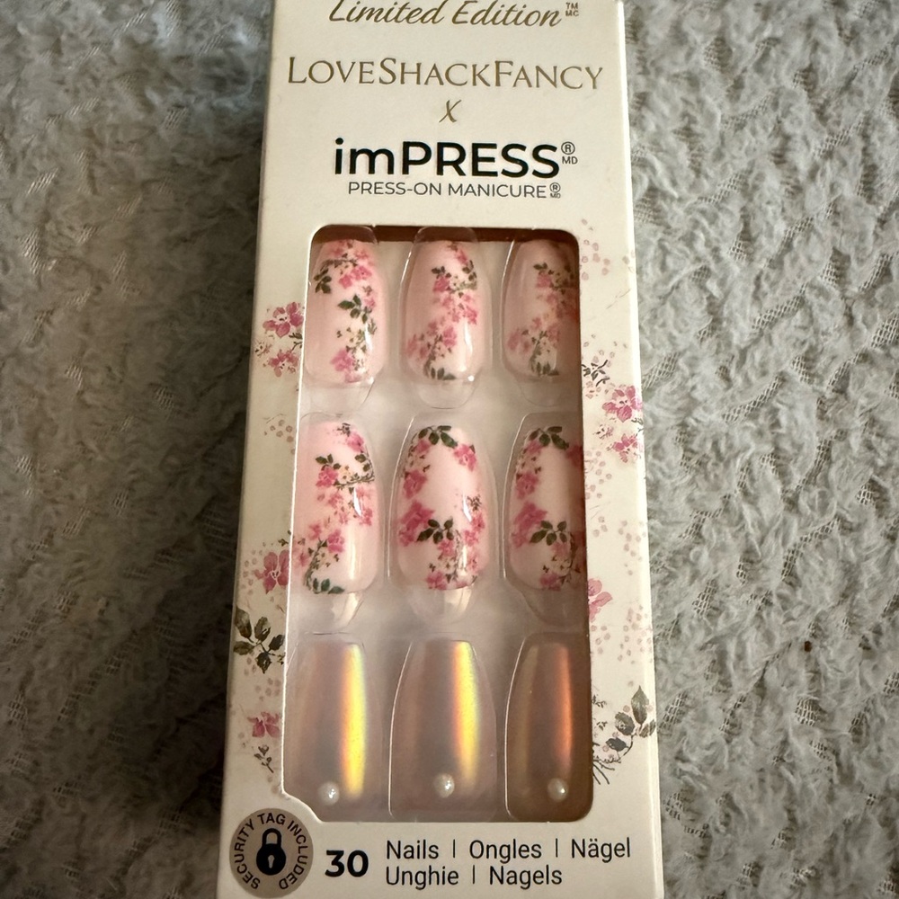 imPRESS LoveShackFancy Floral Press-On Nails